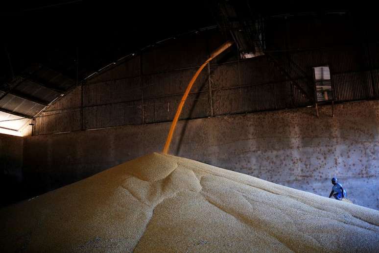 Armazenamento de milho após colheita em Sorriso (MT) 
26/07/2017
REUTERS/Nacho Doce