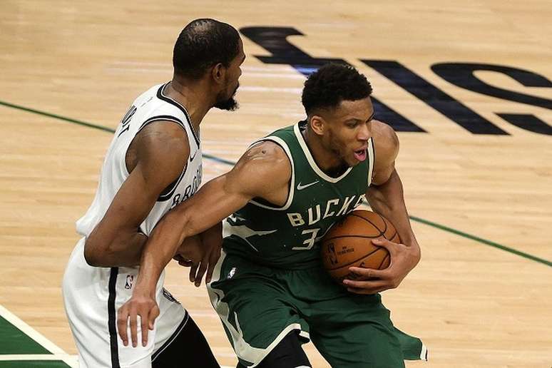 Giannis Antetokounmpo e Kevin Durant