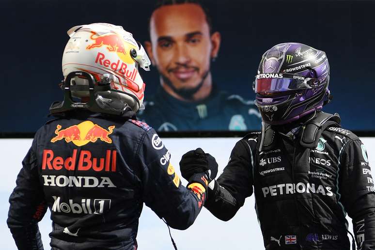 Max Verstappen e Lewis Hamilton s&atilde;o os protagonistas do ano 