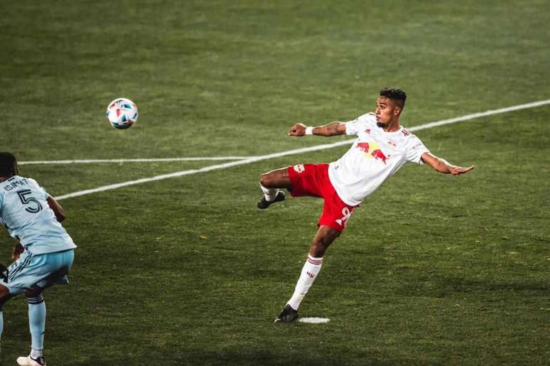 Fabio Gomes teve bom início nos Estados Unidos (Foto: Divulgação / NY Red Bulls)