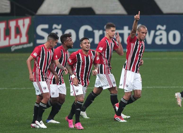 Ataque do São Paulo está muito bem na temporada (Foto: Rubens Chiri/saopaulofc.net)