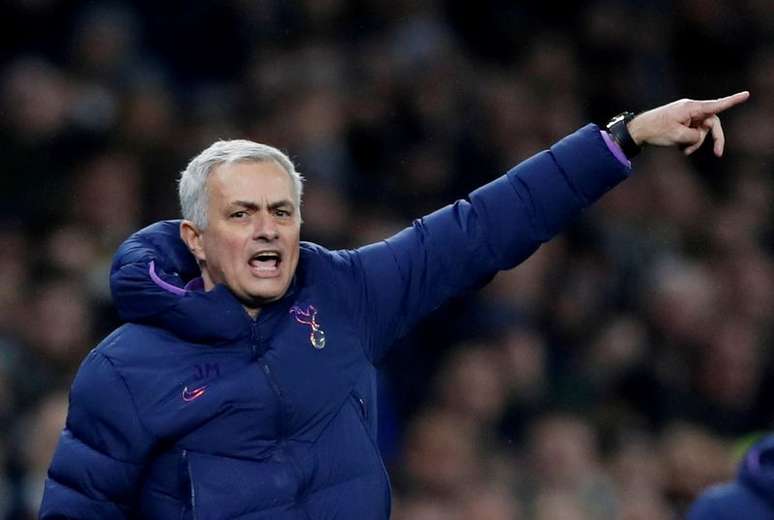 José Mourinho criticou o treinador da Inglaterra pelas escolhas na hora das cobranças de pênaltis
14/01/2020 Reuters/Matthew Childs