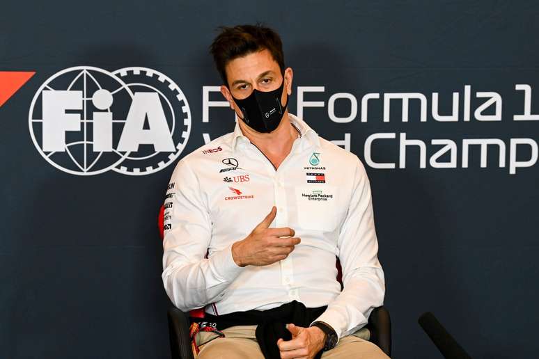 Toto Wolff rasgou elogios a Lewis Hamilton após mais uma vitória na F1 