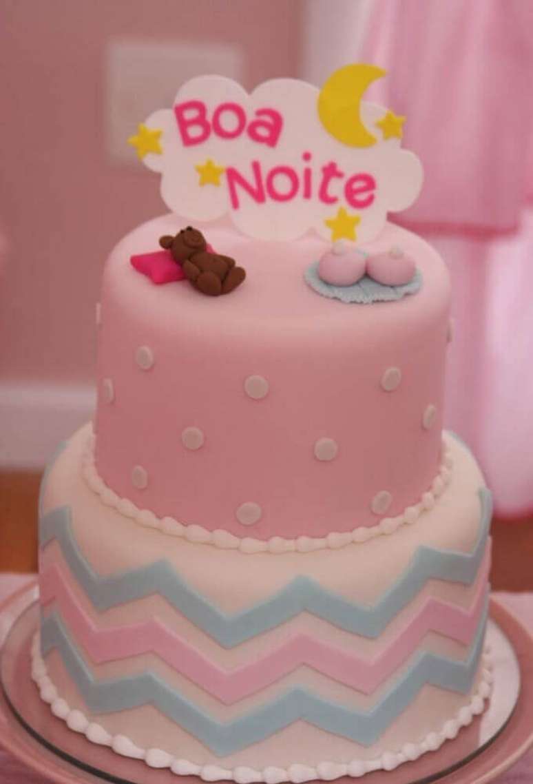 14. Bolo decorado para festa do pijama