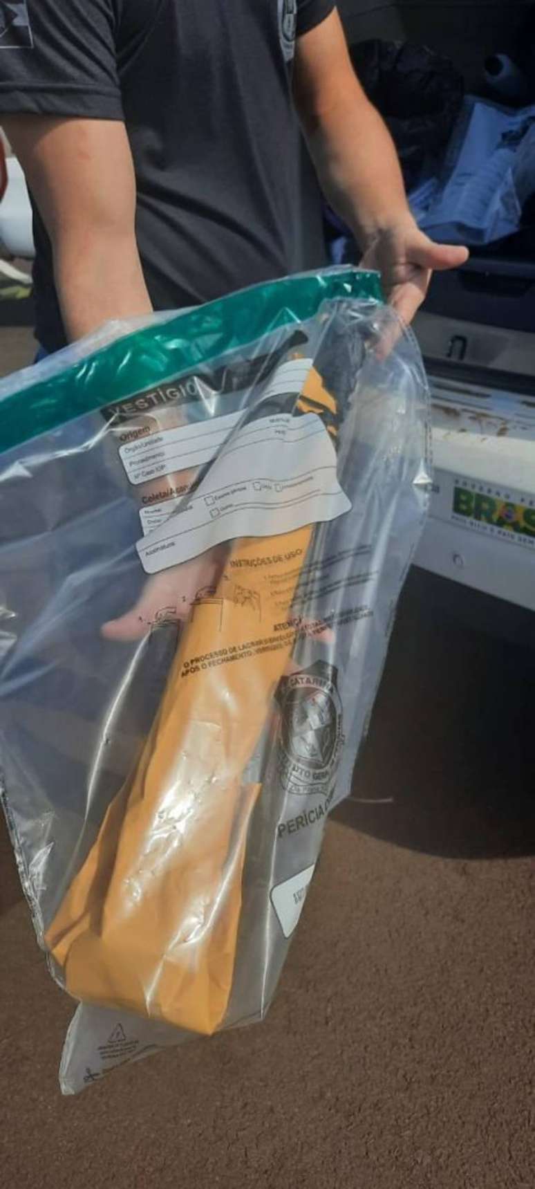 Facão usado no crime que chocou cidade no oeste de SC. 