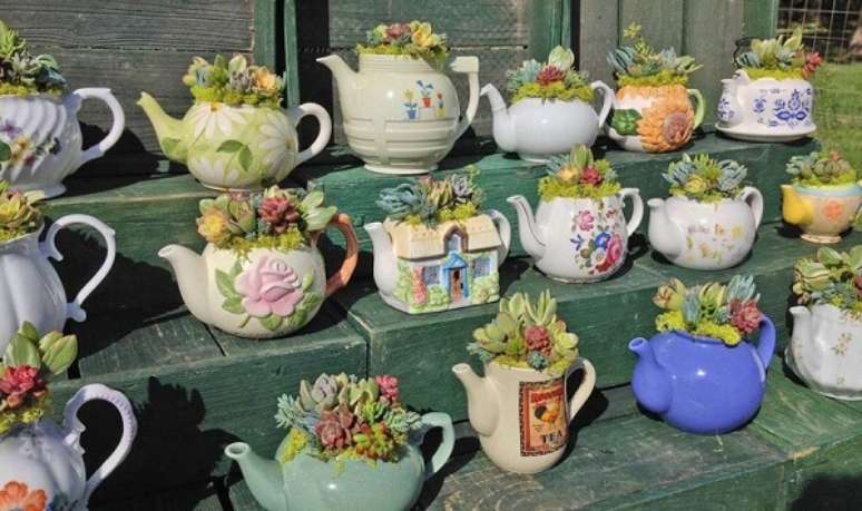 64. Reaproveite peças de porcelana e monta um lindo jardim de suculentas. Fonte: Pinterest