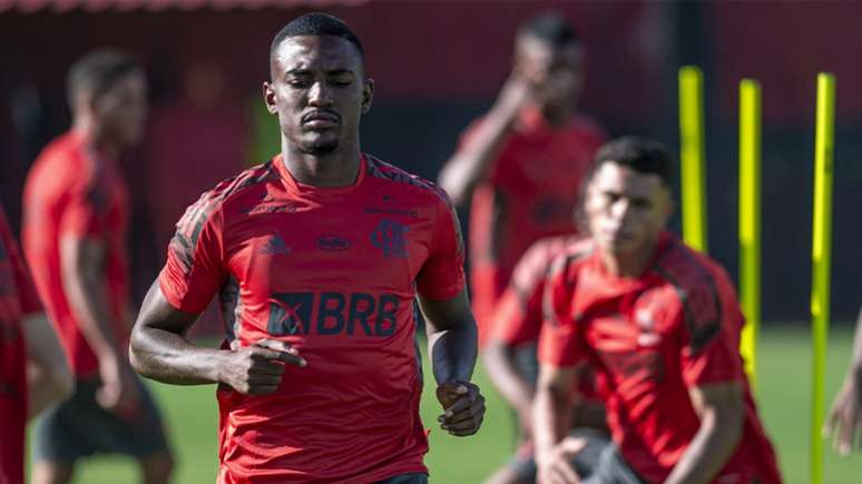 Ramon durante treinamento do Flamengo (Foto: Marcelo Cortes/Flamengo)