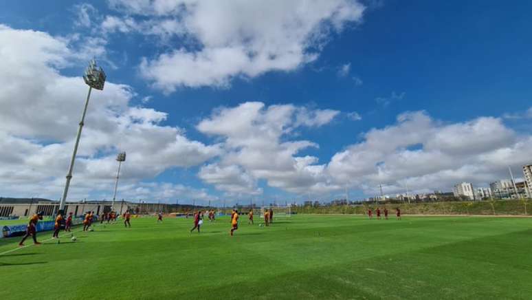 Fluminense treinou em Barranquilla nesta quarta-feira (Foto: Reprodução/Twitter)