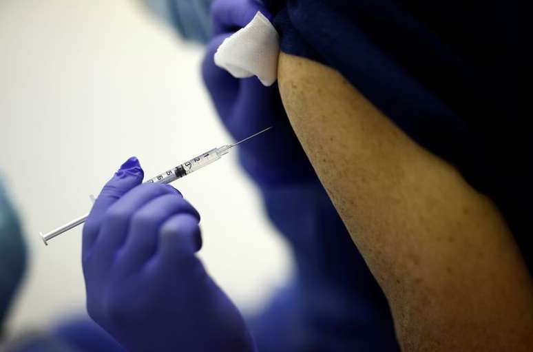 Vacinação contra Covid na França
6/5/2021 REUTERS/Stephane Mahe