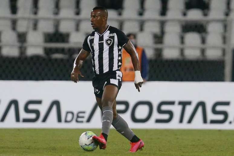 Guilherme Santos é lateral-esquerdo do Alvinegro (Foto: Vítor Silva/Botafogo)