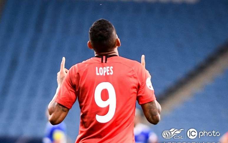 Ricardo Lopes vive bom momento na China (Divulgação / Shanghai SIPG)