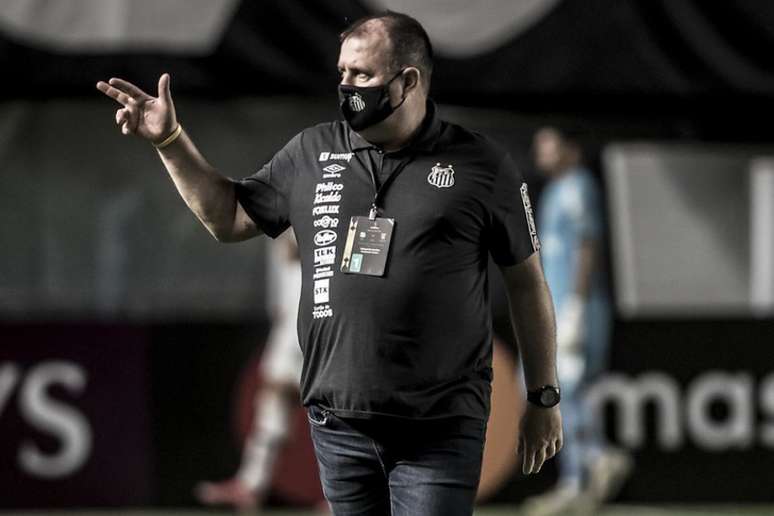 Marcelo Fernandes é membro fixo da comissão técnica do Peixe (Foto: Ivan Storti/Santos FC)