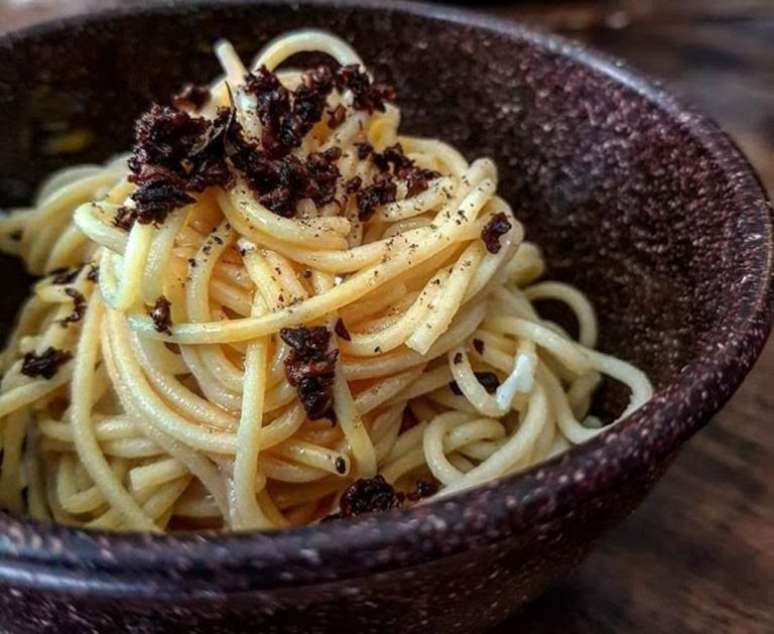 Guia da Cozinha - Receita de macarrão à carbonara vegano