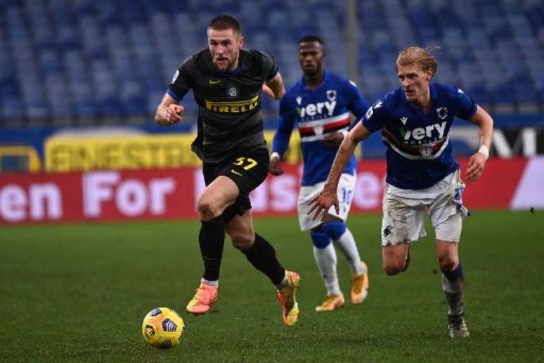 No primeiro turno, Sampdoria venceu a Inter por 2 a 1, e quebrou invencibilidade de nove jogos da rival (MARCO BERTORELLO / AFP)