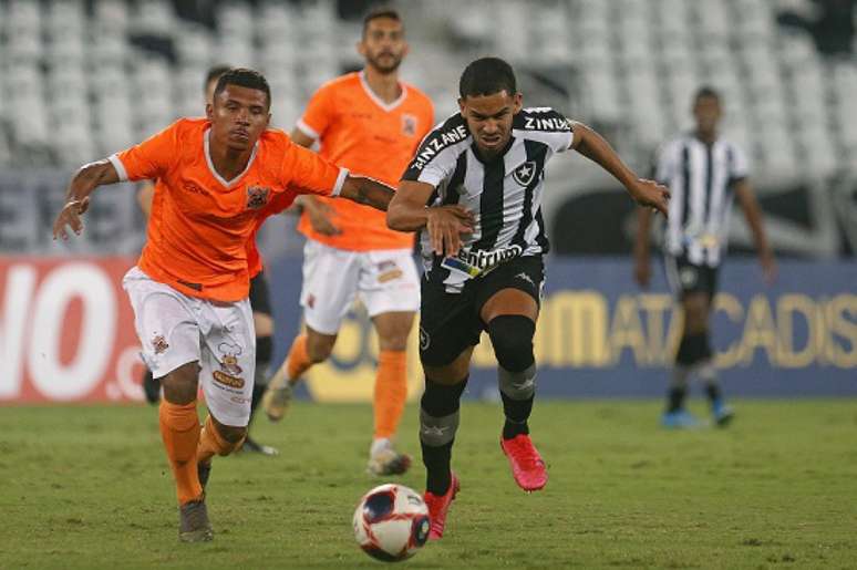 Primeira partida acabou em 0 a 0, no Estádio Nilton Santos (Foto: Vítor Silva/Botafogo)