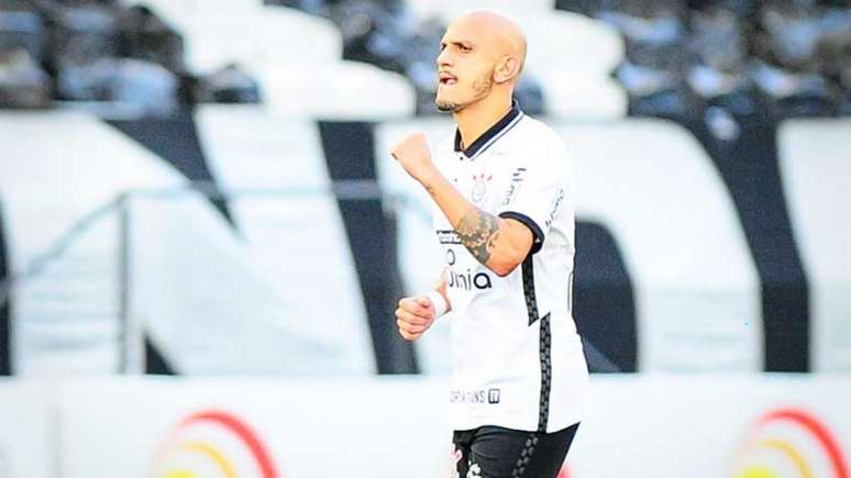 Fábio Santos abriu o caminho para a vitória do Corinthians neste domingo (Foto: Rodrigo Corsi/Paulistão)