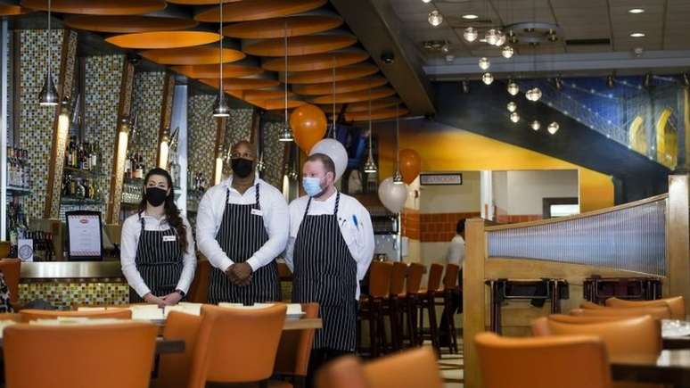 Restaurante em Nova York; plano de Biden colocou em prática socorro econômico de US$ 1,9 trilhão
