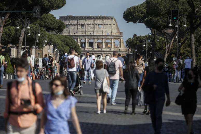 Itália vive um momento de queda constante nos números da pandemia