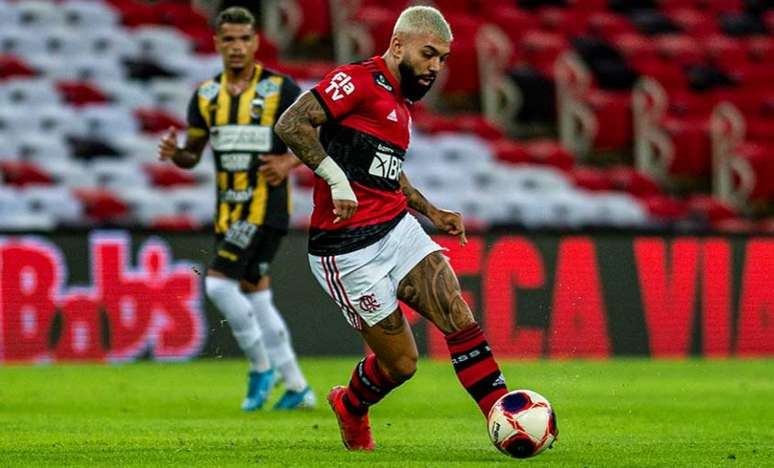 Manga da camisa terá a marca da Havan exposta (Foto: Marcelo Cortes/Flamengo)