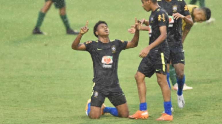 Matheus França na seleção (Foto: Mauro Horita/CBF)