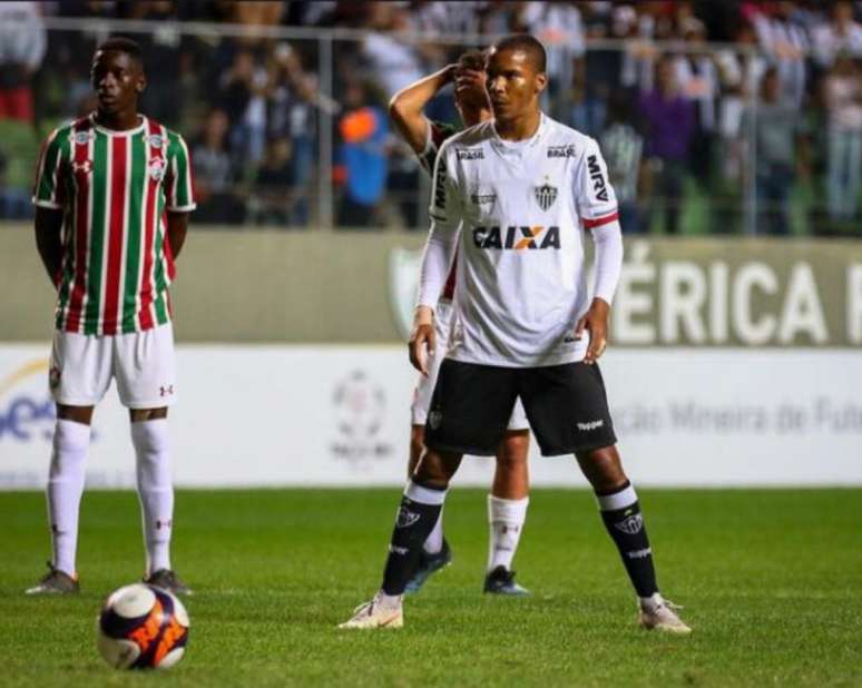 Guilherme foi artilheiro do Brasileiro Sub-20 do ano passado, disputou o Mineiro pelo Coimbra e agora vai jogar a Série B pelo Vitoria-BA-(Divulgação)
