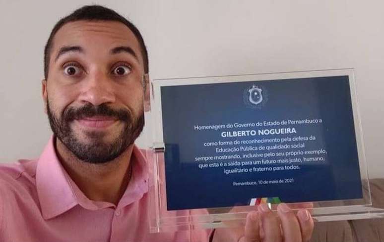 Gil do Vigor ganhou uma placa de homenagem do seu estado natal