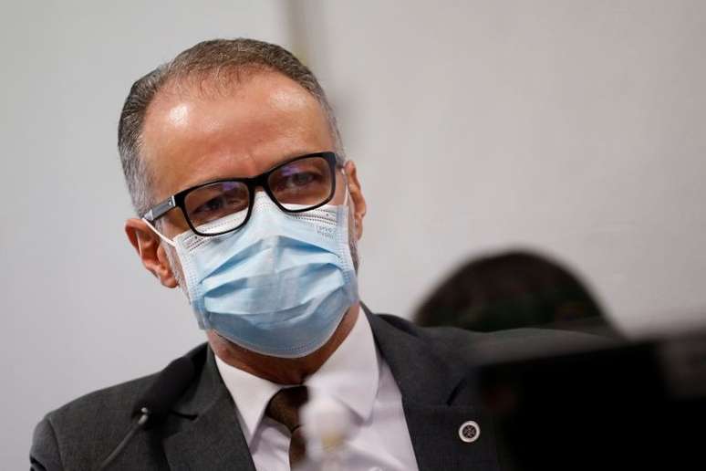 Presidente da Anvisa, Antonio Barra Torres, durante depoimento à CPI da Covid no Senado
11/05/2021 REUTERS/Adriano Machado