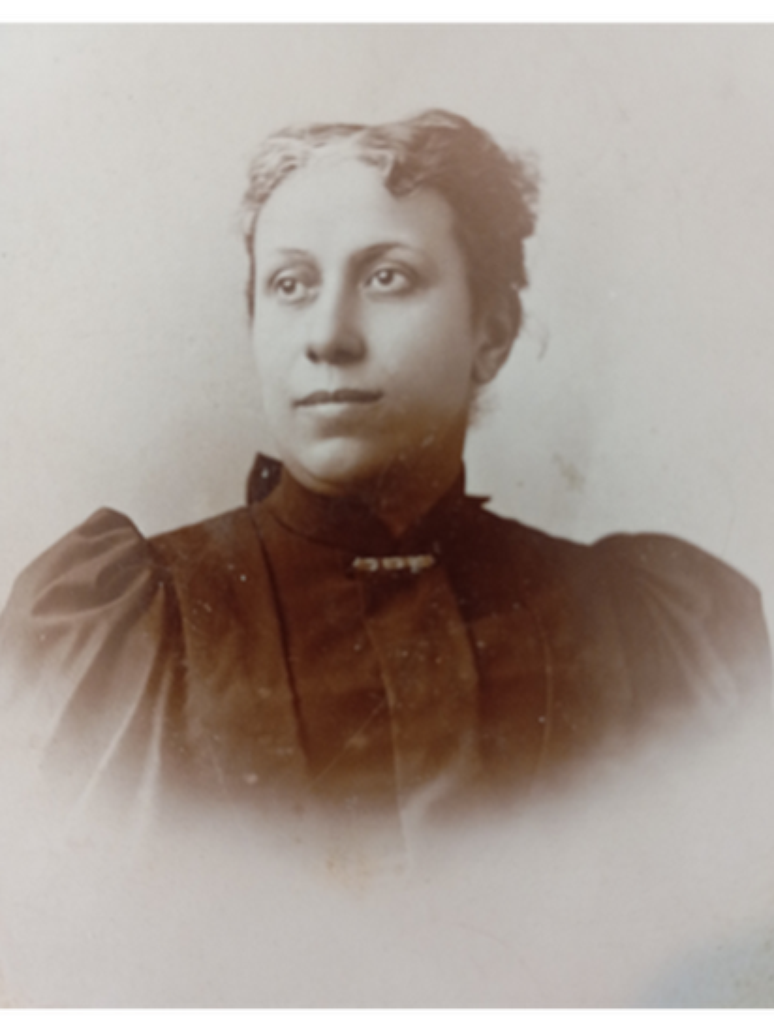 Marie Scottron, uma das filhas do casal Mundrucu, em foto de cerca de 1890. Ela se casou com Thomas C. Scottron, integrante de uma influente fam&iacute;lia negra abolicionista