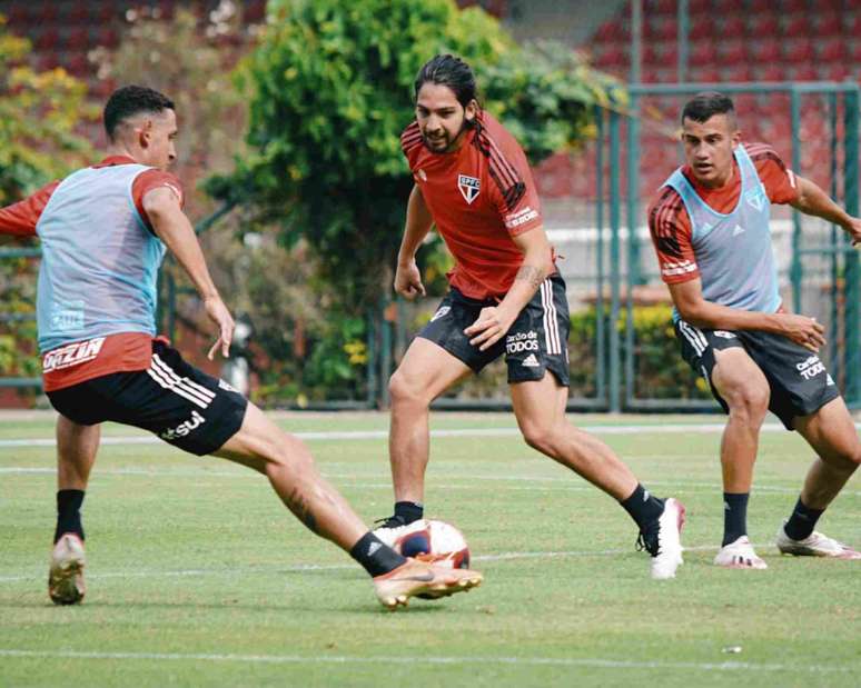 Titulares do São Paulo treinaram no CT da Barra Funda (Foto: Fellipe Lucena/São Paulo FC)