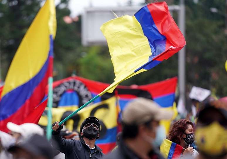 Protesto em Bogotá
12/5/2021   REUTERS/Nathalia Angarita