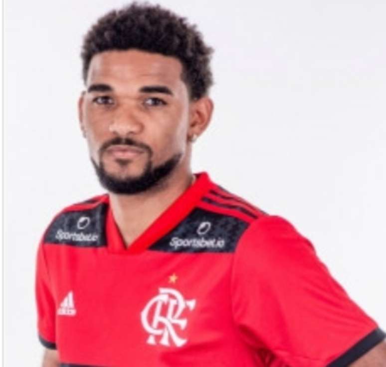 Bruno Viana passa por maus momentos no Flamengo