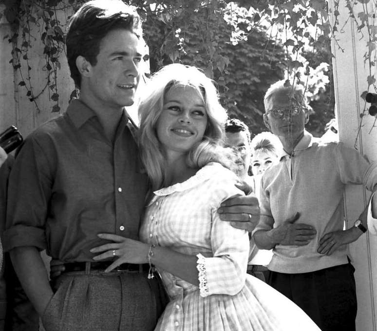 Brigitte Bardot e Jacques Charrier./ Reprodu&ccedil;&atilde;o.