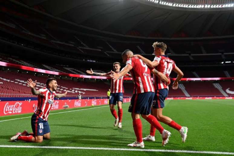 Atlético de Madrid venceu a Real Sociedad por 2 a 1 nesta quarta (Foto: PIERRE-PHILIPPE MARCOU / AFP)