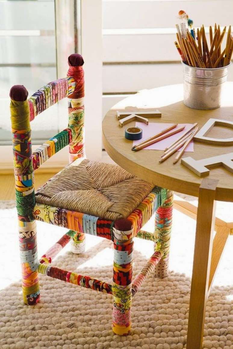 42. Reforma de cadeira criativa para sala de jantar &ndash; Foto Perfeita Ordem