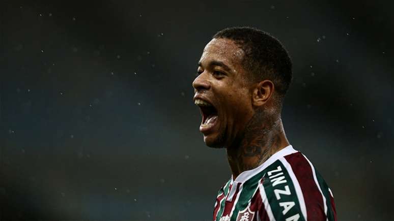 Caio Paulista marcou o gol de virada do Fluminense contra o Santa Fe (Foto: LUCAS MERÇON / FLUMINENSE F.C.)