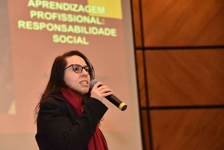 Há uma cultura de 'silenciamento' para evitar represálias, diz Ana Lúcia Stumpf González.