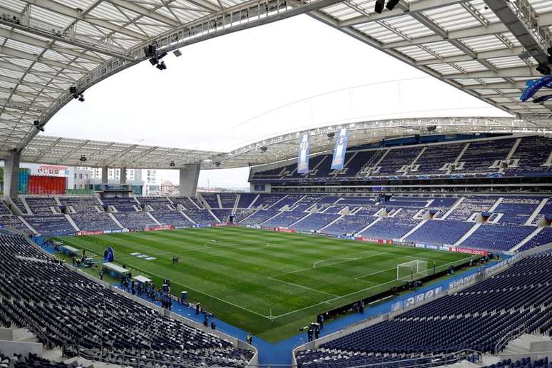 Estádio do Dragão antes de partida entre Porto e Liverpool pela Liga dos Campeões
17/04/2019 REUTERS/Rafael Marchante