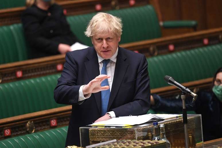 Primeiro-ministro do Reino Unido, Boris Johnson, no Parlamento em Londres
12/05/2021 Parlamento do Reino Unido/Jessica Taylor/Divulgação via REUTERS