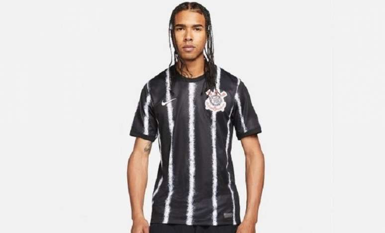 Fotos da suposta nova camisa 2 do Corinthians circularam na internet (Foto: Reprodução/Corinthians)