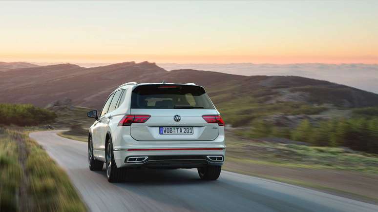 Tiguan Allspace ganhou novas lanternas de led.