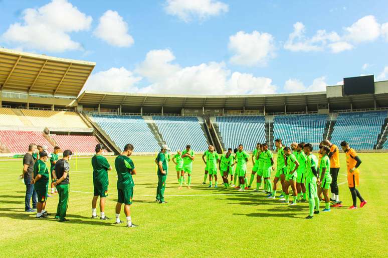 Governo do Maranhão volta atrás e decide proibir público na final entre Sampaio Corrêa (foto) e Moto Club no Estádio Castelão na final do Campeonato Maranhense