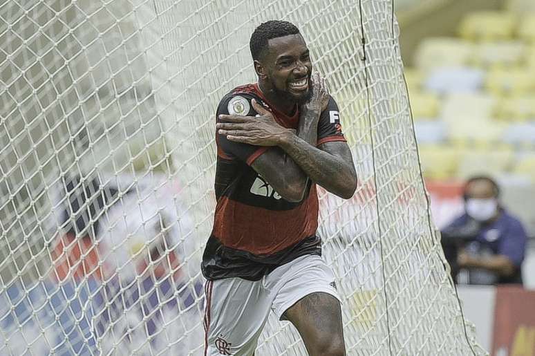 Gerson celebra gol pelo Flamengo (Foto: Alexandre Vidal/Flamengo)