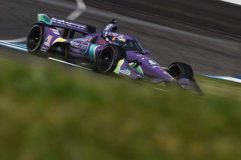 Romain Grosjean é pole em Indianápolis, seguindo a volta por cima brilhante 