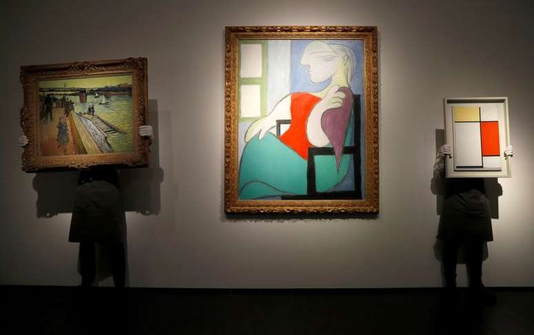 Pintura a óleo de Picasso é vendida por US$103 milhões em leilão 
 22/4/2021   REUTERS/Peter Nicholls 