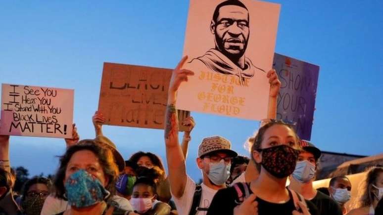 Os protestos contra a morte de Floyd repercutiram muito além dos Estados Unidos