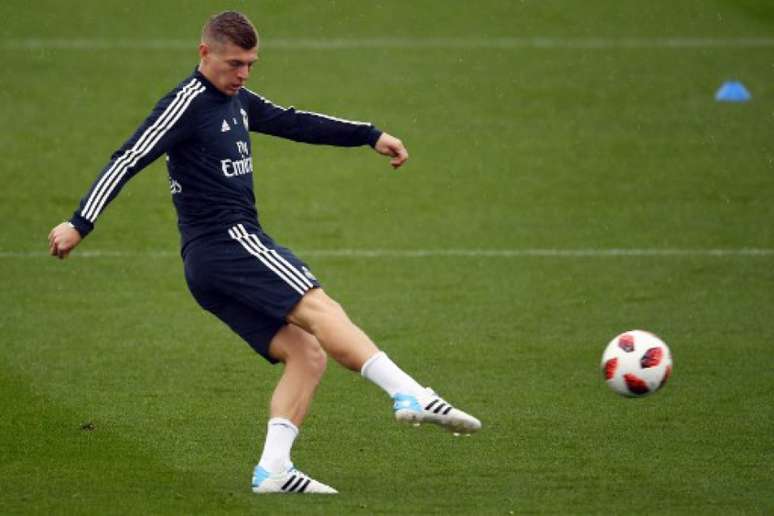 Toni Kroos está em isolamento (Foto: Gabriel Bouys / AFP)