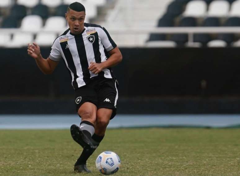 Ewerton em ação pelo Botafogo (Foto: Vítor Silva/Botafogo)