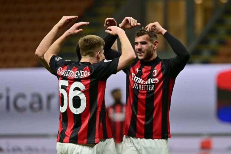 Milan está muito próximo de voltar à Champions League (Foto: MIGUEL MEDINA / AFP)