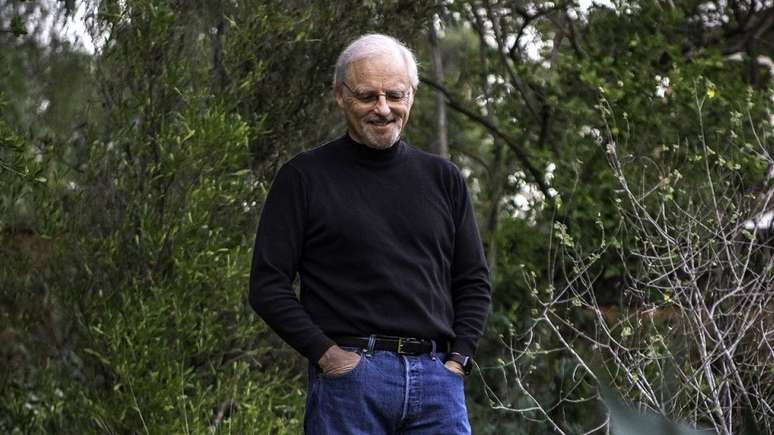 Richard Louv: "A menos que a gente consiga reacender a esperan&ccedil;a - e eu falo da esperan&ccedil;a imaginativa, n&atilde;o esperan&ccedil;a cega, ent&atilde;o sim, Blade Runner ser&aacute; nosso futuro e o futuro de nossos netos. Mas a pandemia nos incitou a imaginar novas imagens de um futuro onde nossa conex&atilde;o com a natureza e uns com os outros, como parte da natureza, come&ccedil;a a ressurgir"