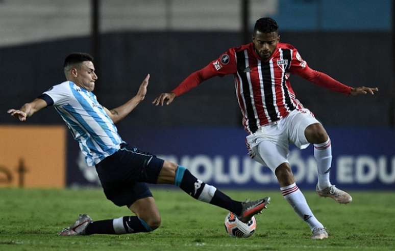 Primeira partida entre as equipes terminou em 0 a 0 (Foto: Marcelo ENDELLI / POOL / AFP)